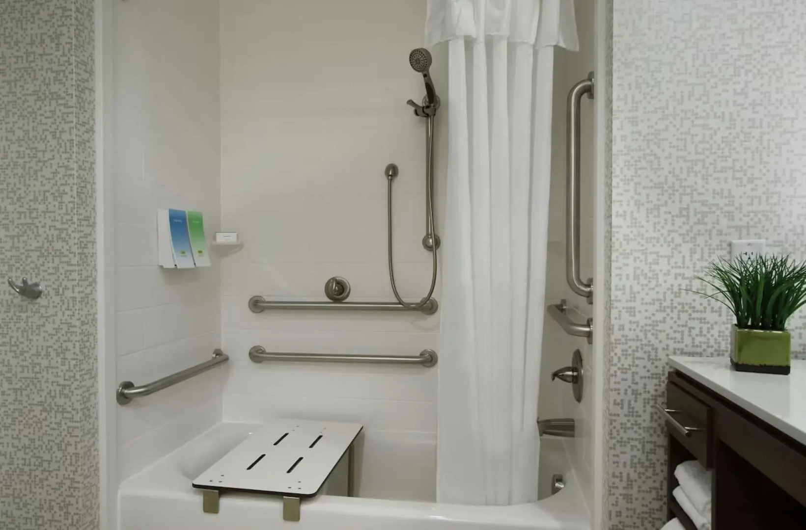 Holiday Inn Express Hotel & Suites PORT ARTHUR by IHG