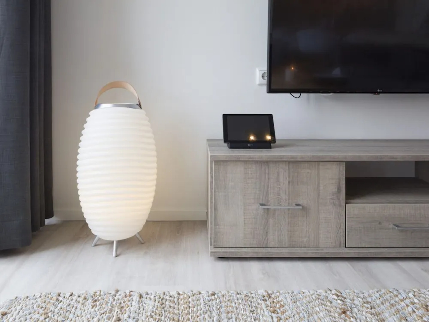 Modern Villa With 3 Bathrooms, Located Close to Lake Veere