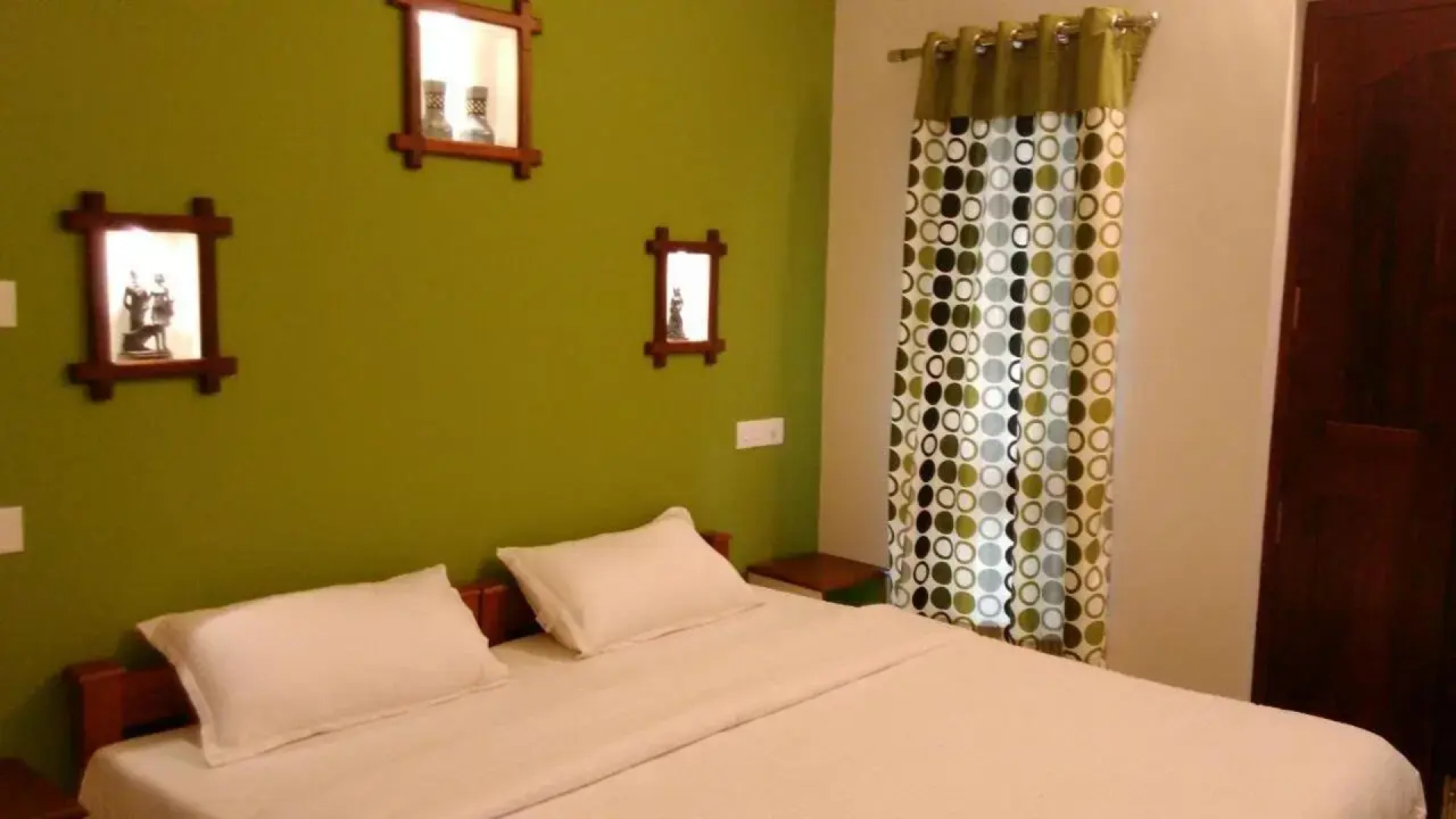 Mango Kerala Houseboats