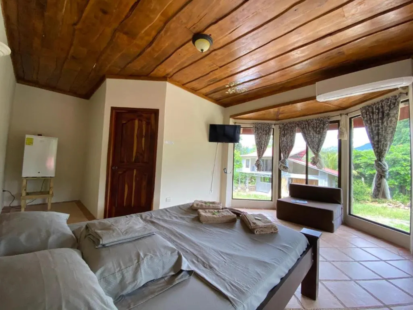 Bahía Ballena Rooms