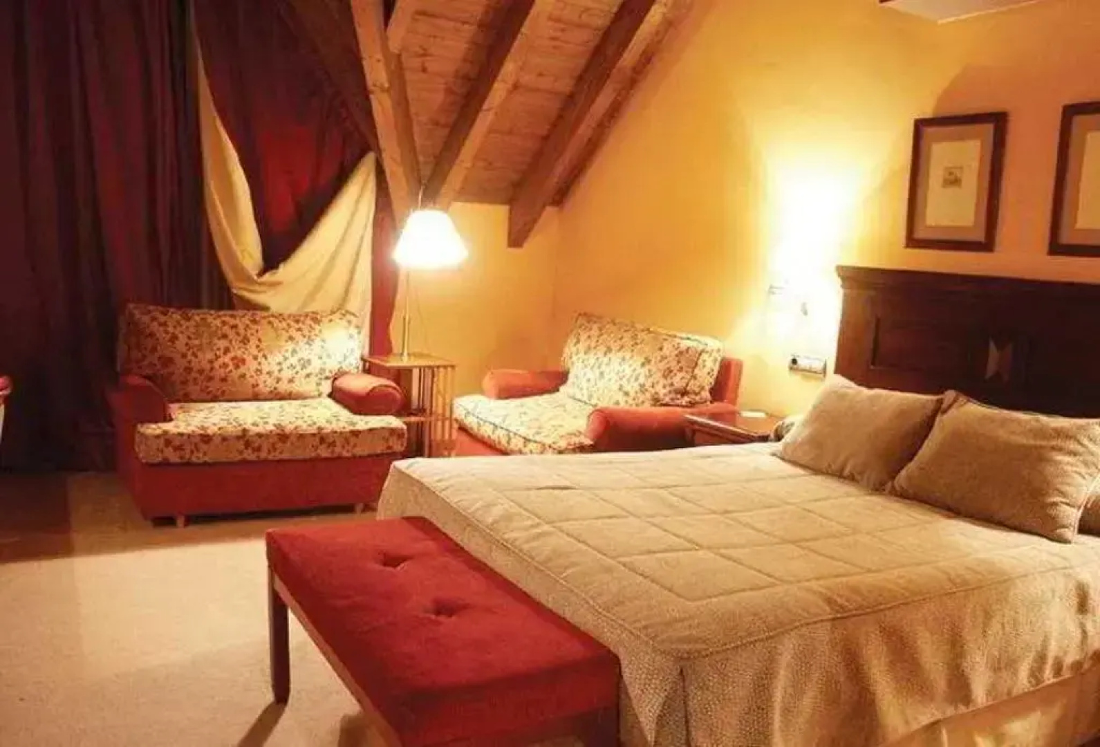 YoY Villa de Sallent 4