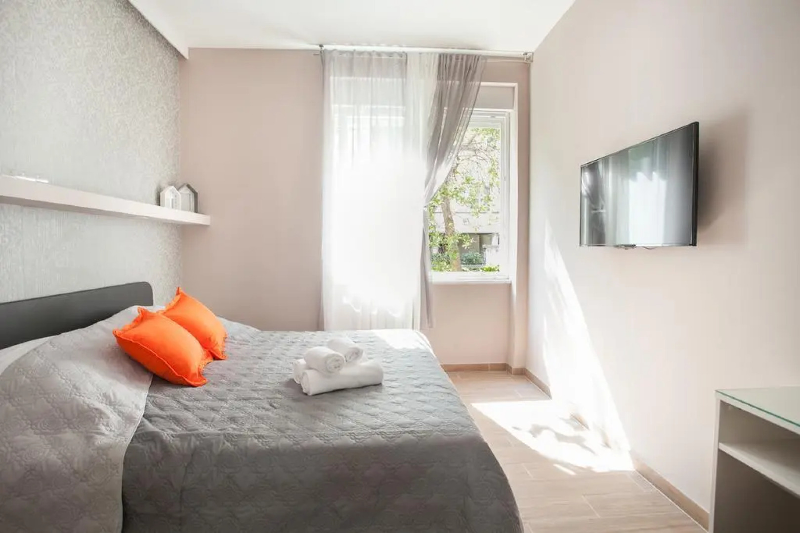 Sand Beach Apartments