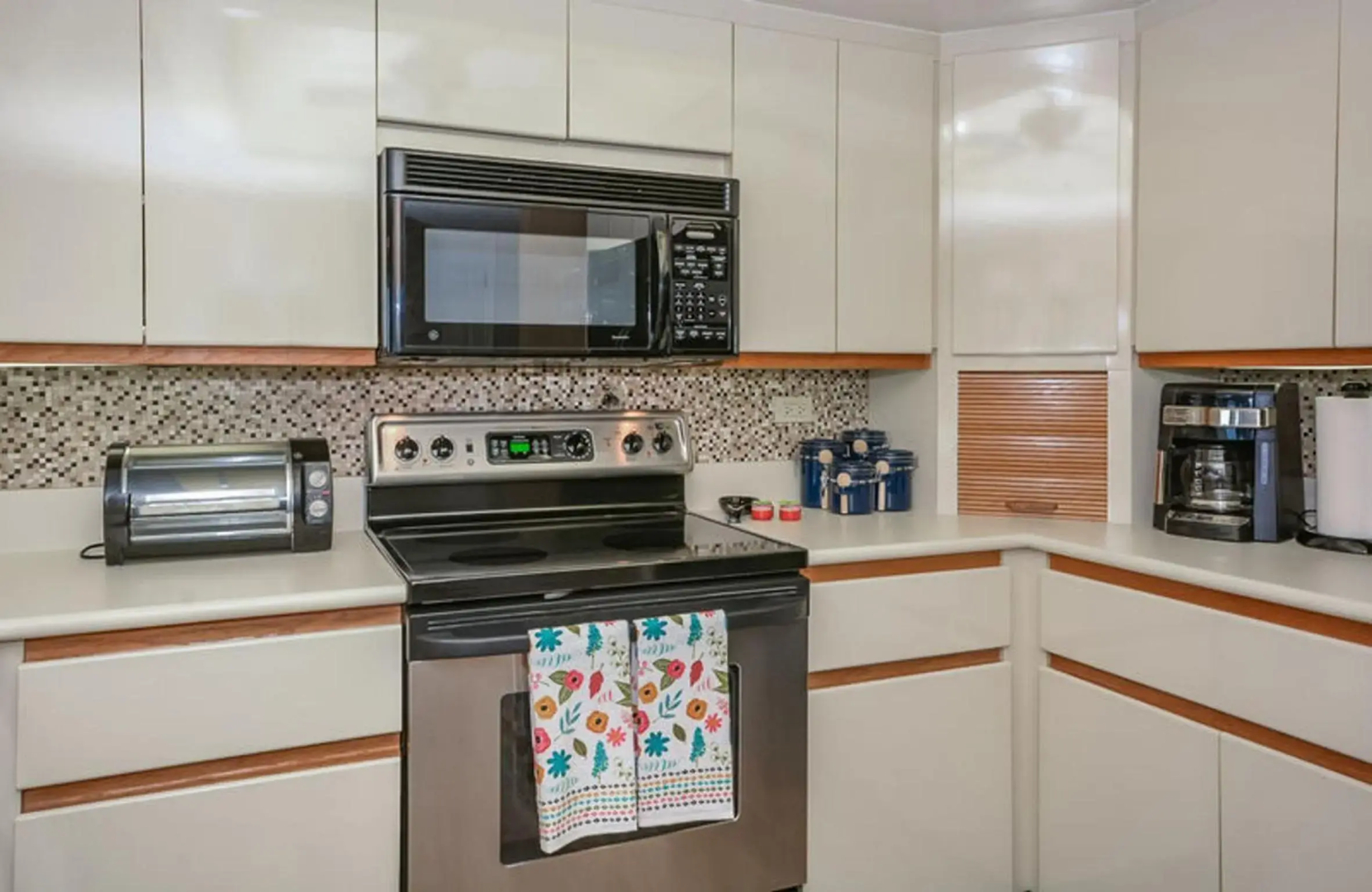 Tradewinds 706 by Ocean Properties