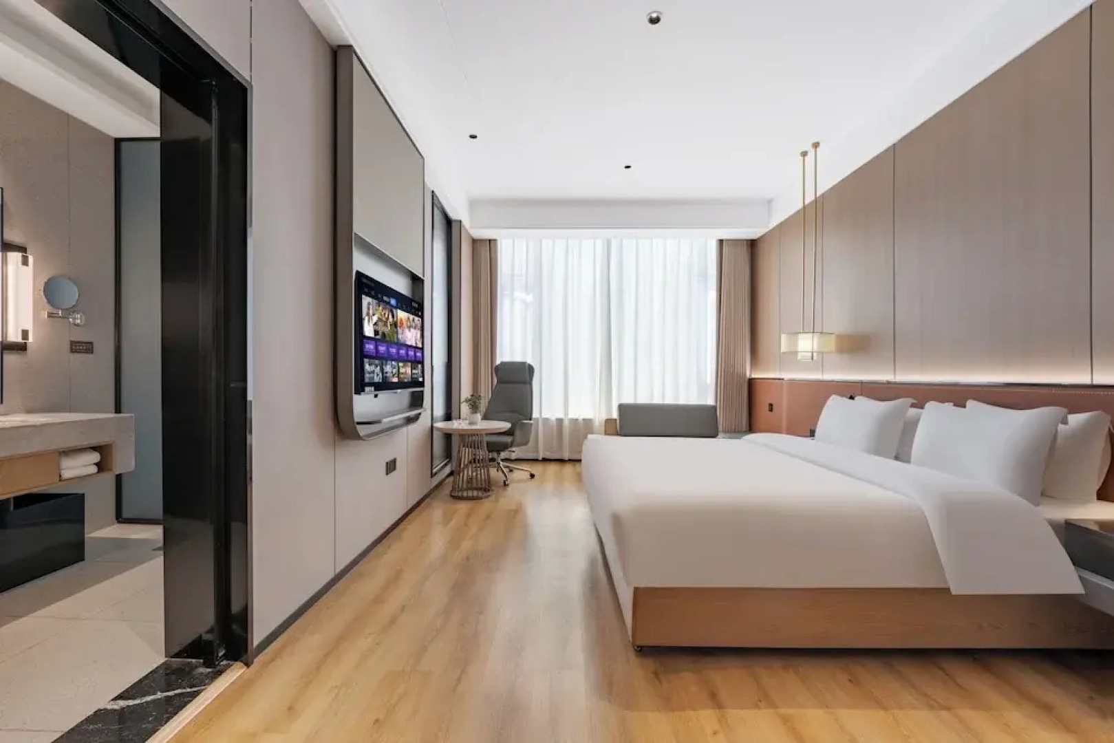 Wanzai Yijia La Maison Hotel