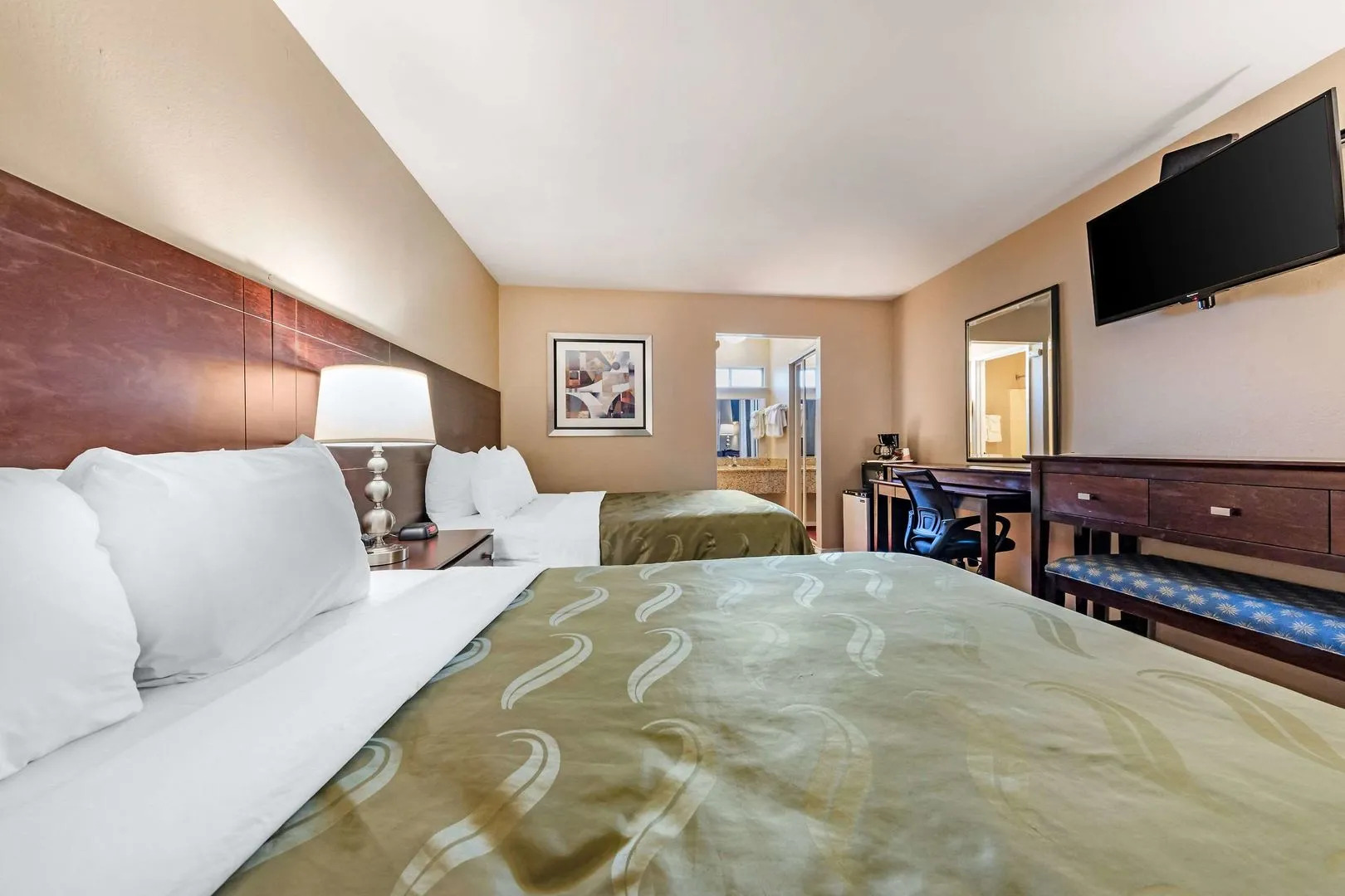 Scottish Fairway Inn