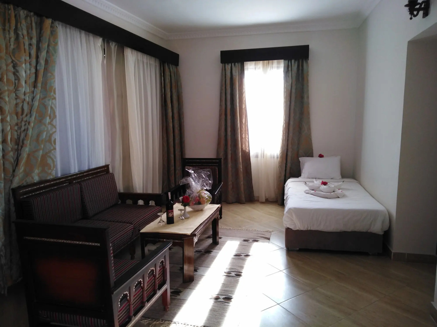 Rohanou Beach Resort