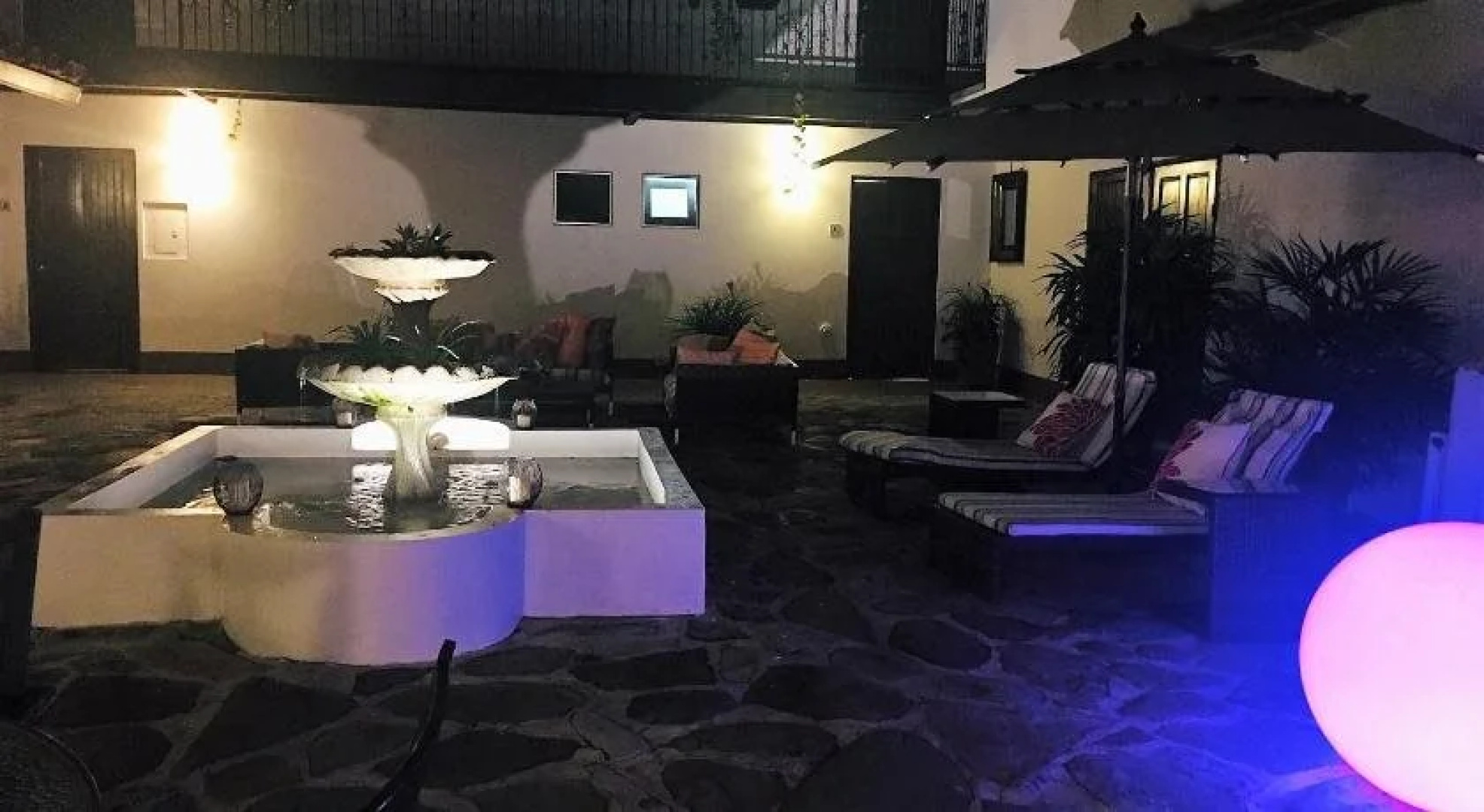 Perla Real Inn