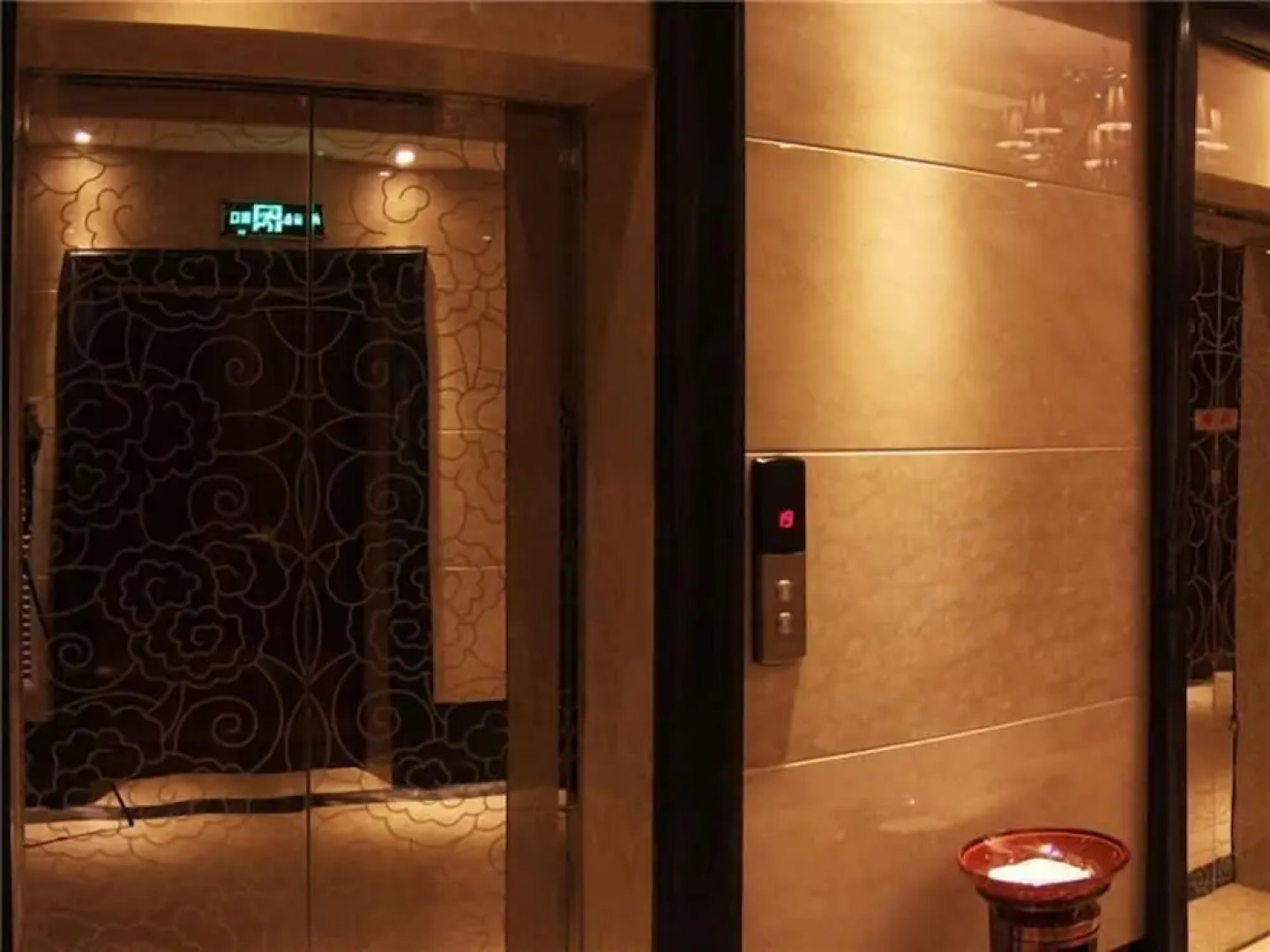 GreenTree Huainan Tianjiaan Square Guangchang road Hotel