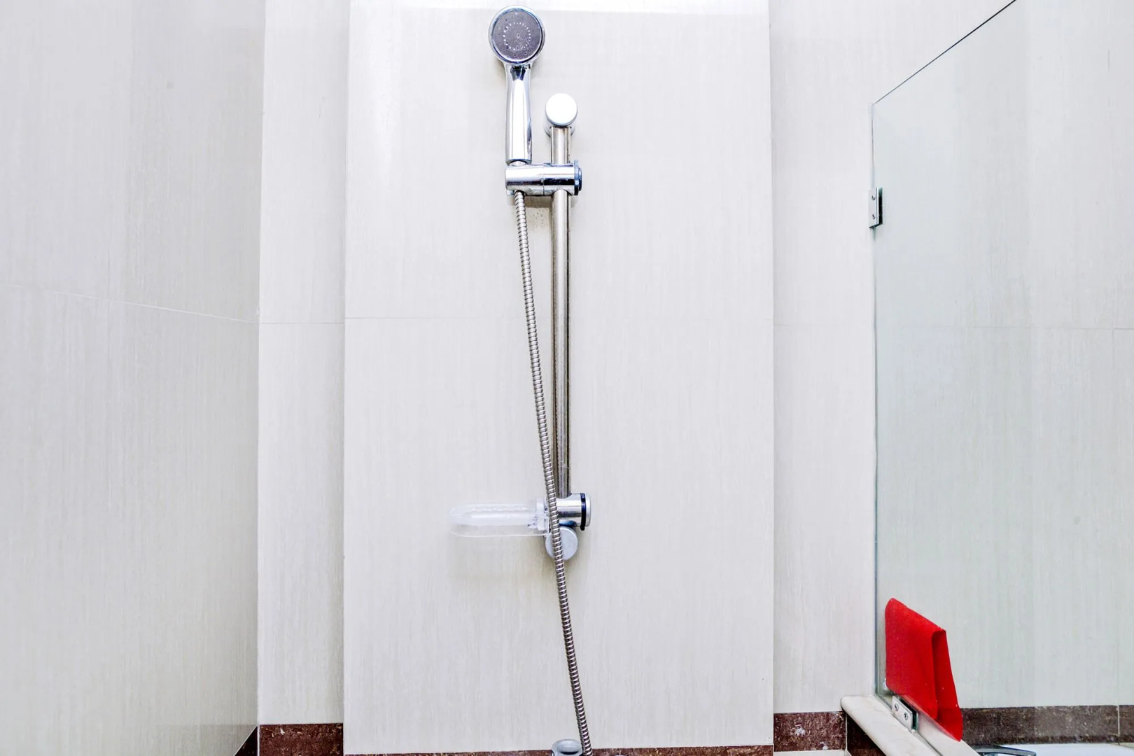 Residences by RedDoorz near Rumah Mode