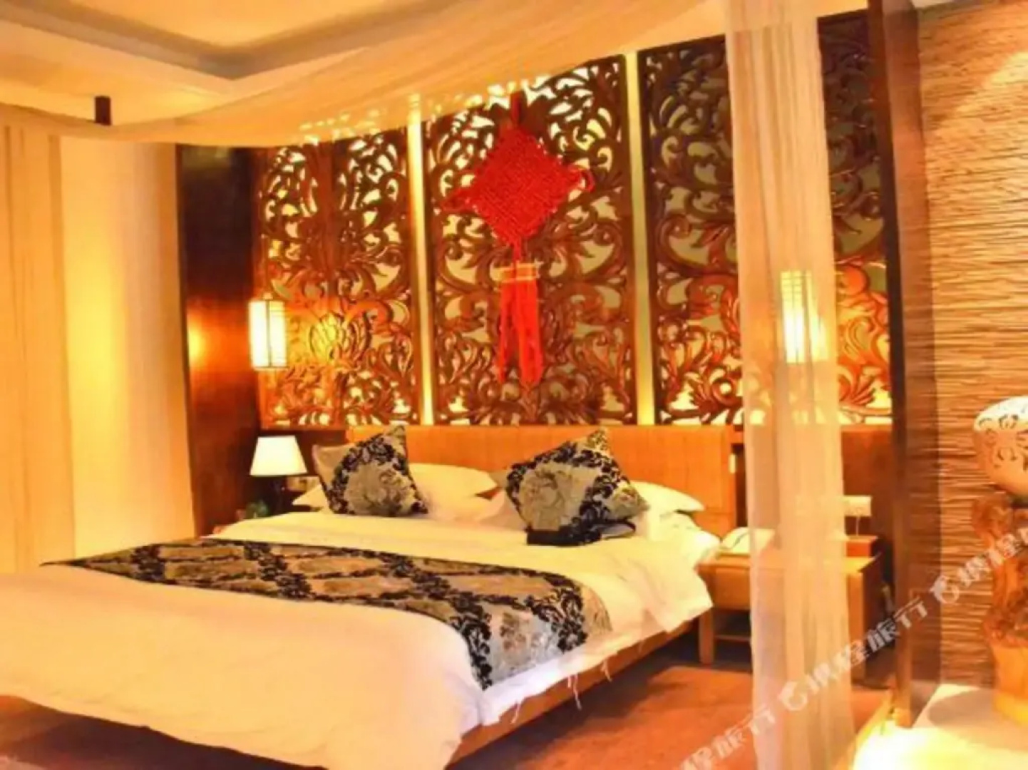 Rehai Health Hot Spring Hotel