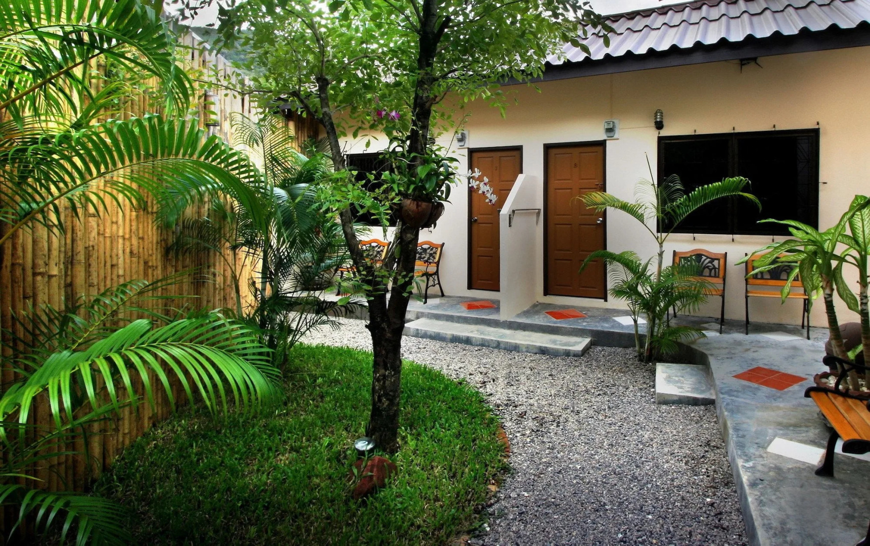 Baan Suay Hotel Resort