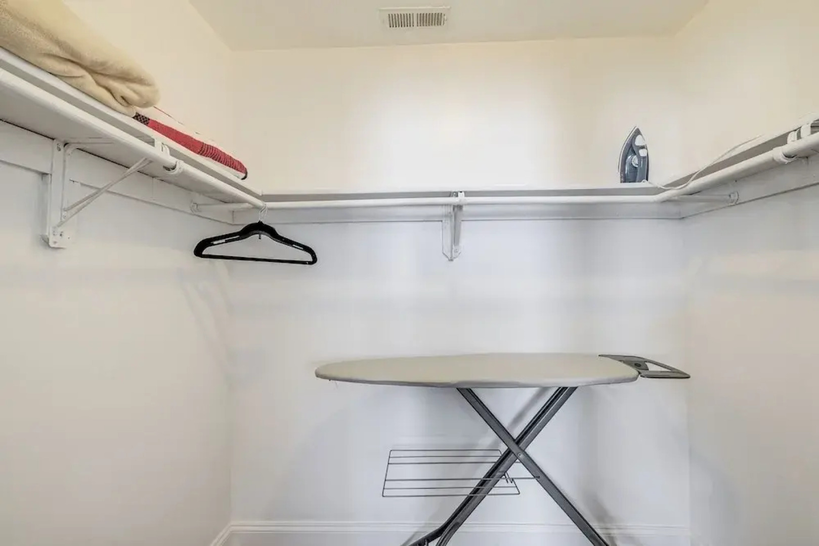 Pet-friendly Silver Spring Home: 2 Mi to Downtown!