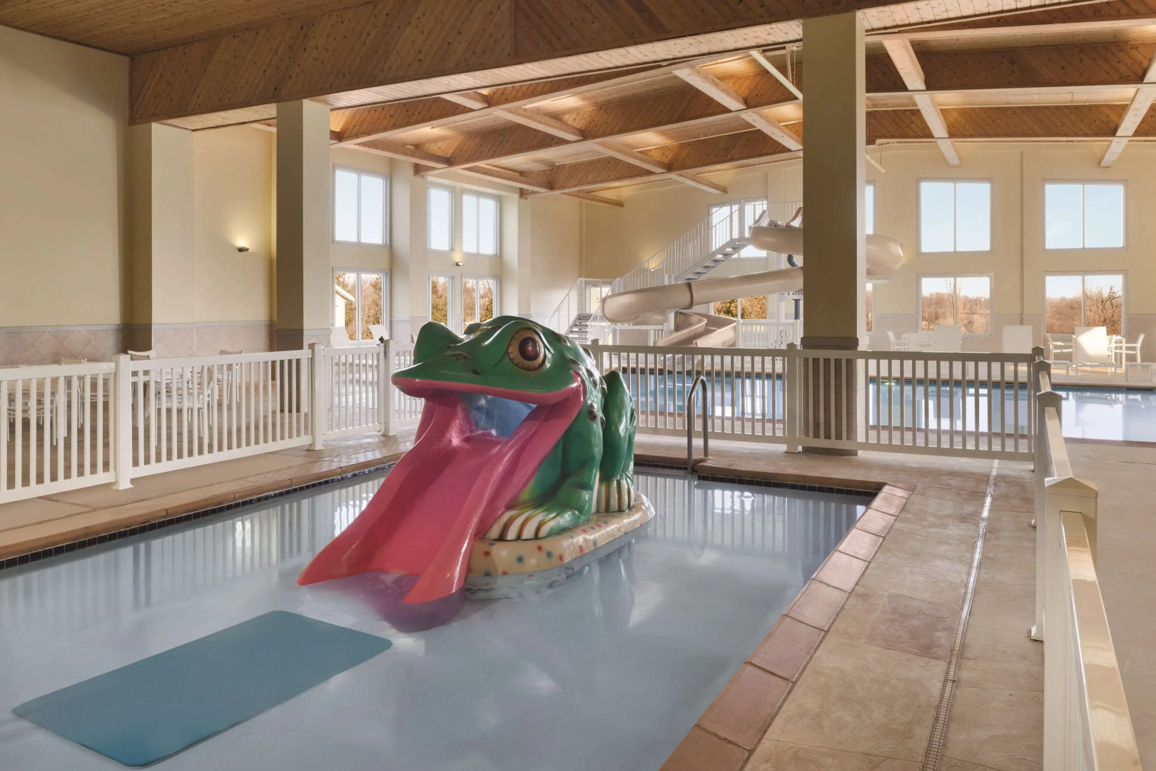 Country Inn & Suites by Radisson, Galena, IL