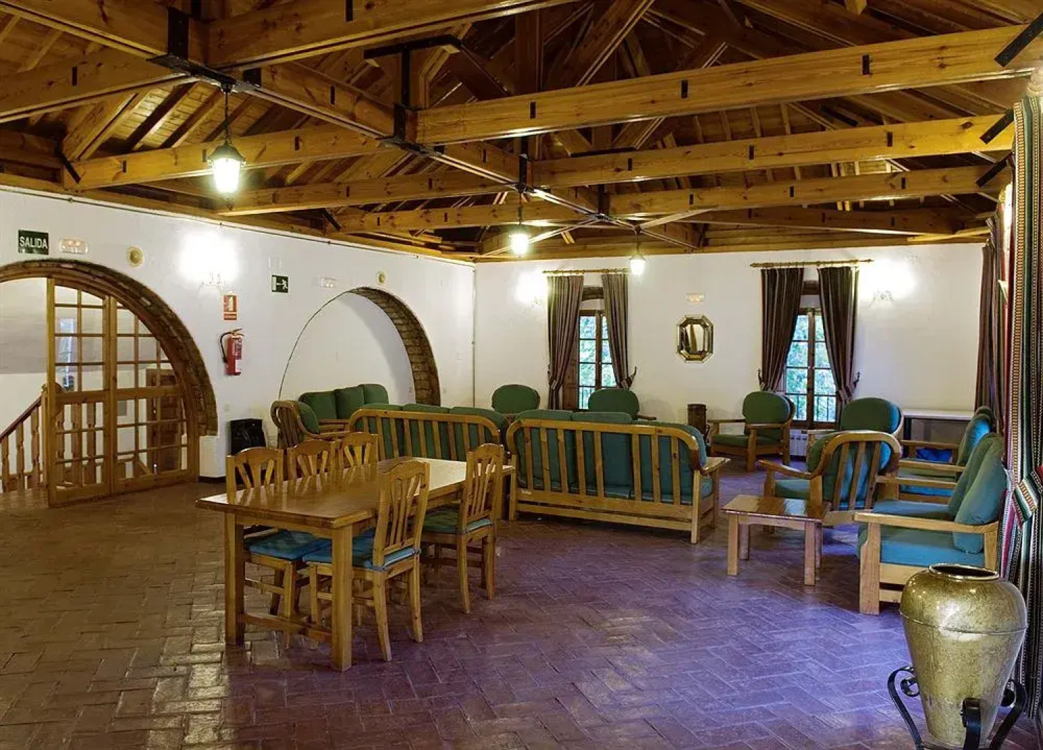 Albergue Inturjoven El Bosque