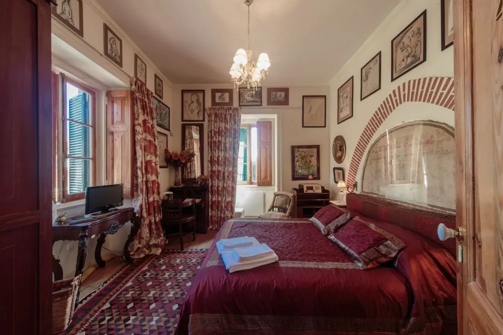 Shepinetree - Pinheira House
