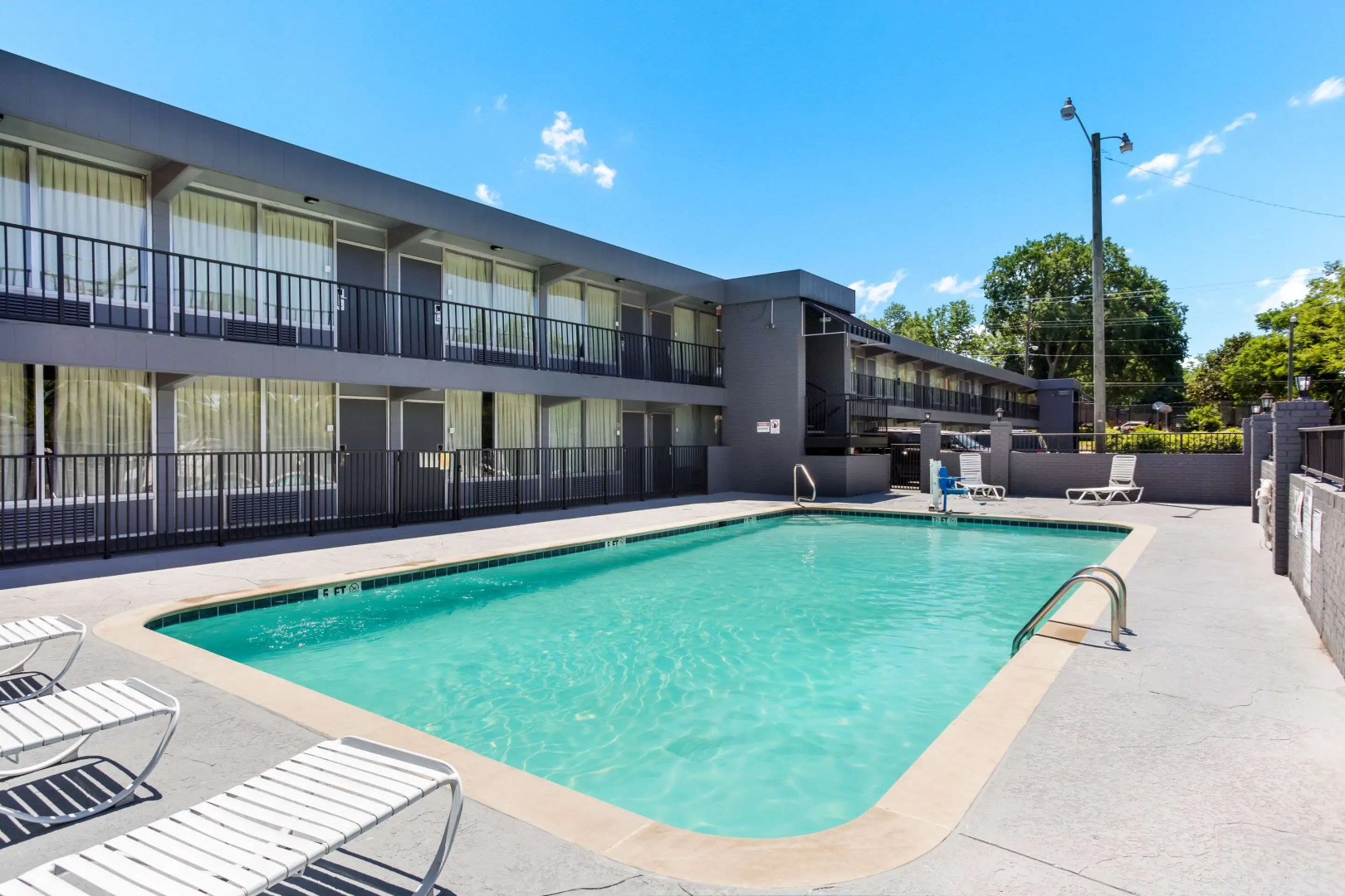 Econo Lodge Gallatin - Metro Nashville