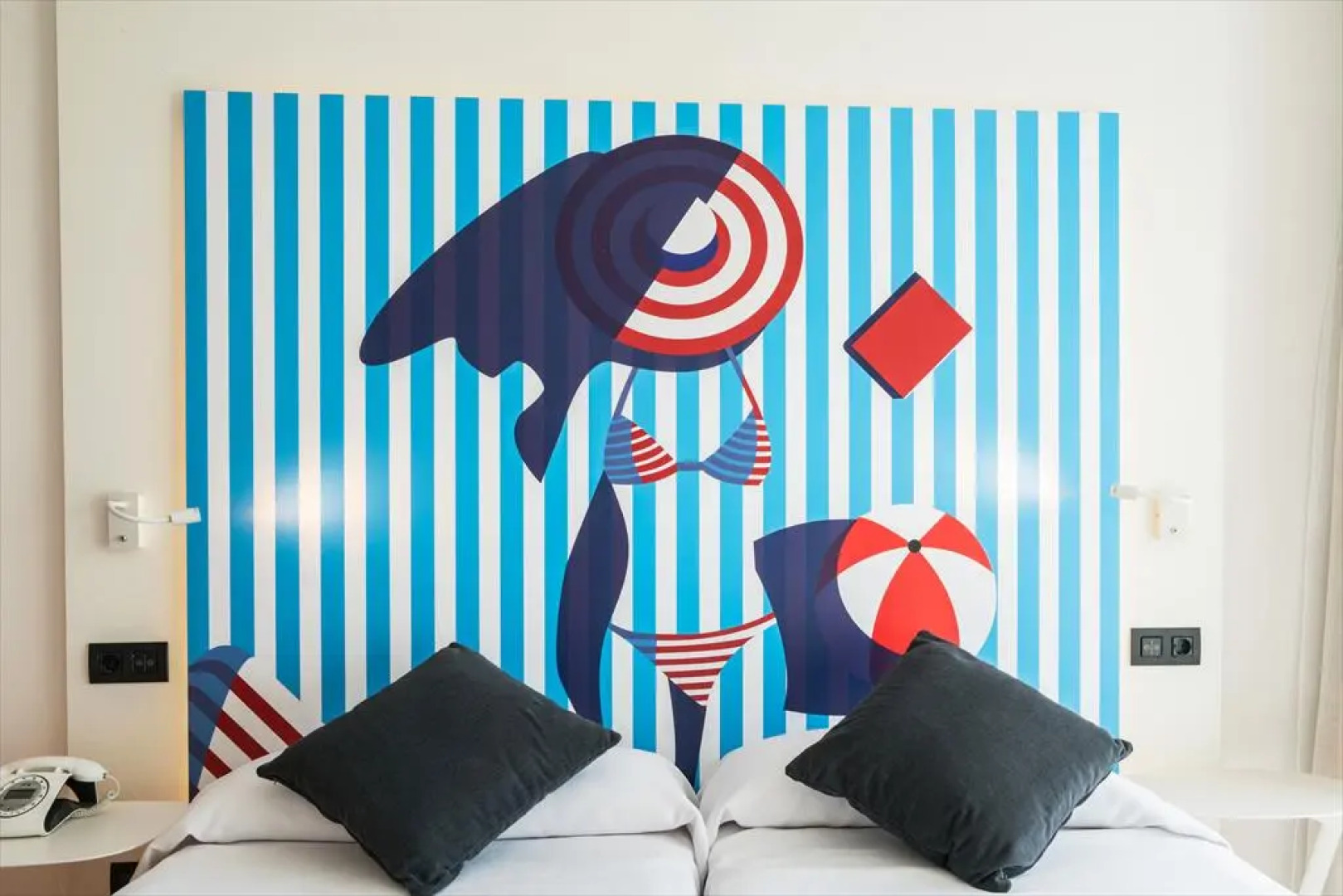 Отель THB Naeco Ibiza - Adults Only