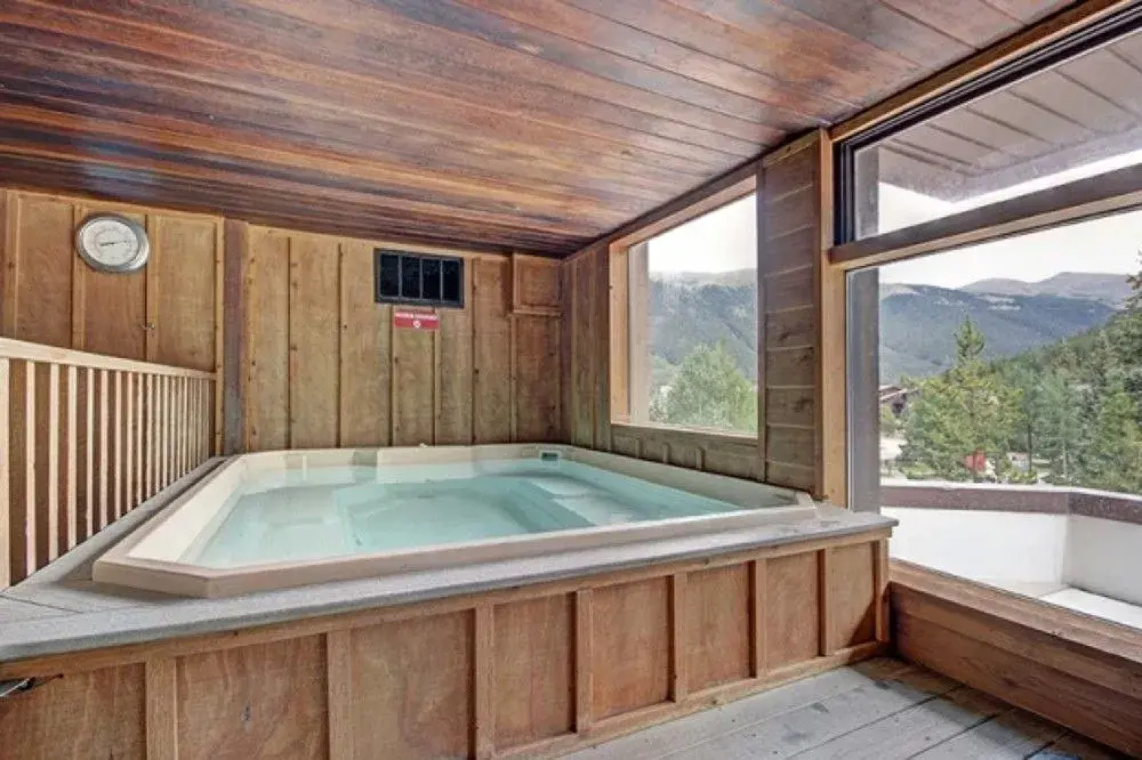 Mountain Plaza at Center Village by Copper Mountain Lodging