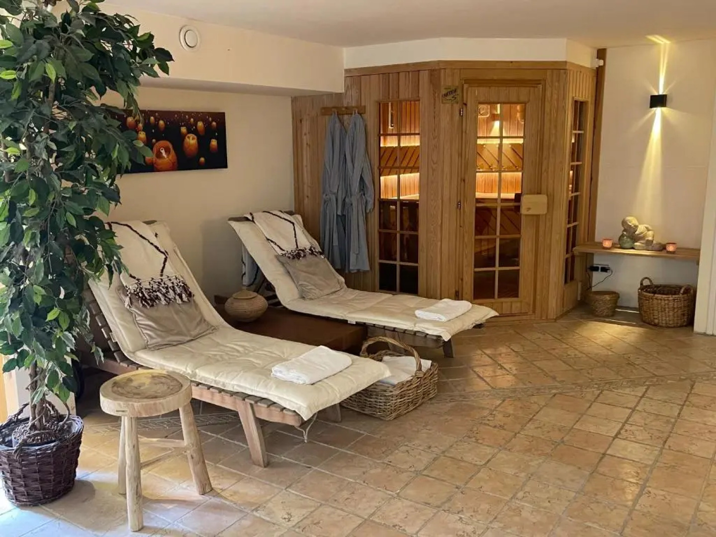 Exclusive villa AMS area