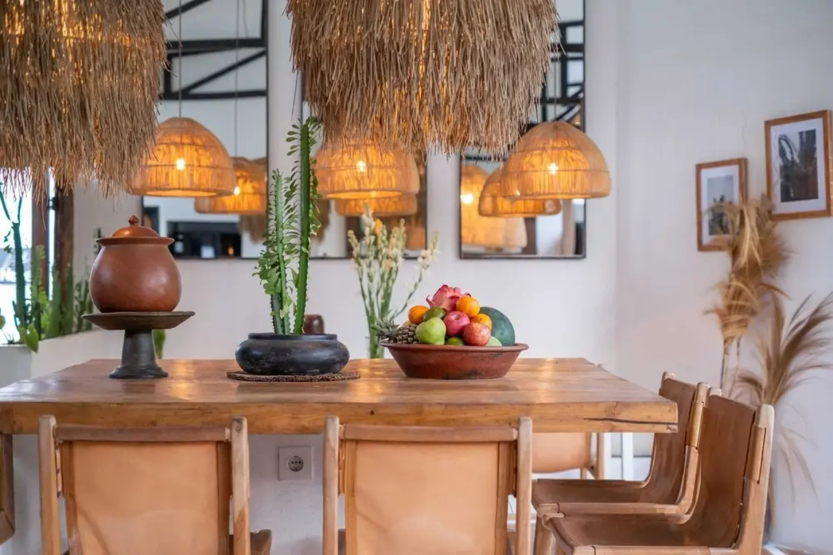 Tropical Design, Private Villa, 3 BR, Umalas