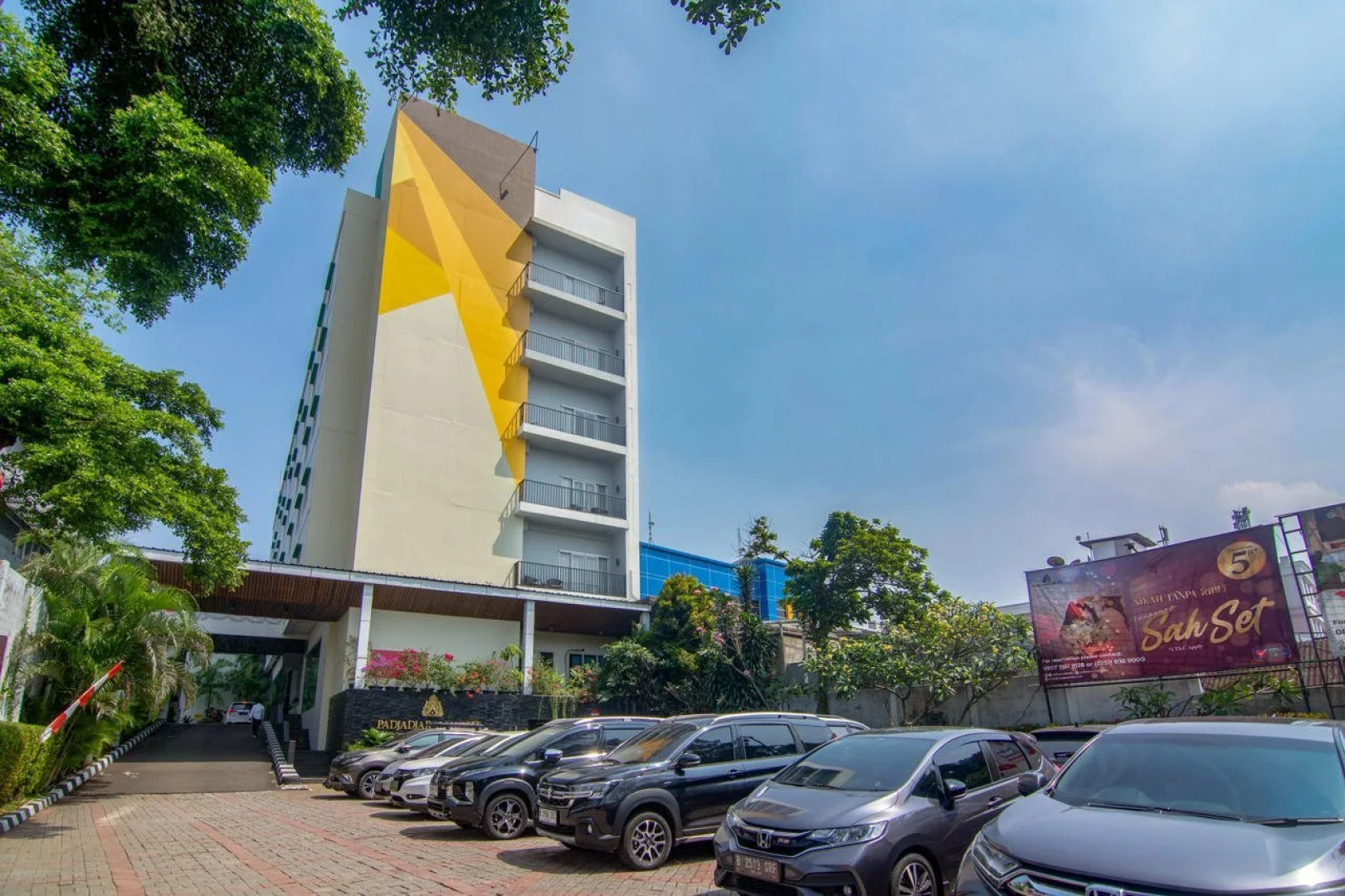 Padjadjaran Suites Hotel Bogor