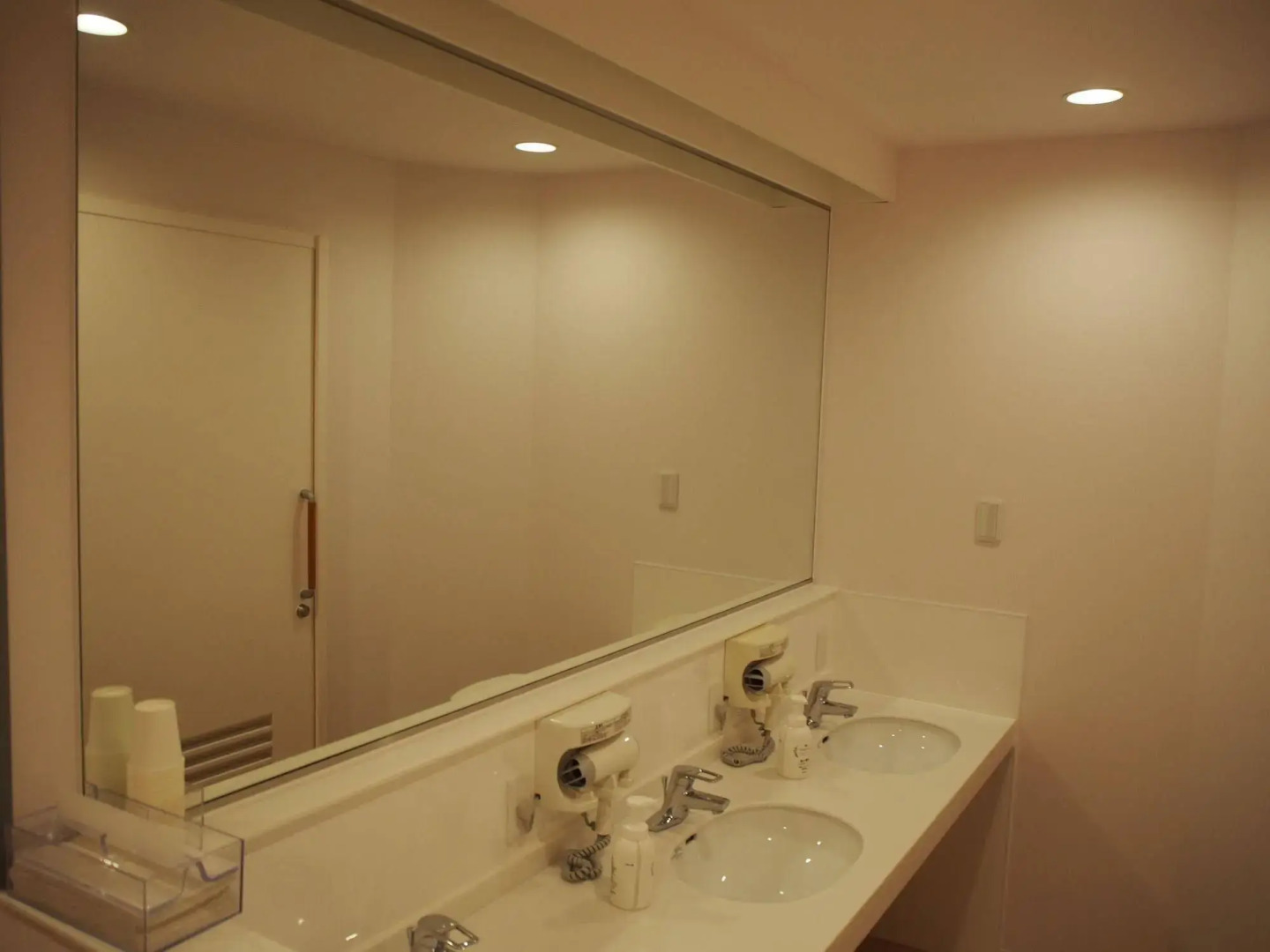 Sakura Hotel Jimbocho - Hostel