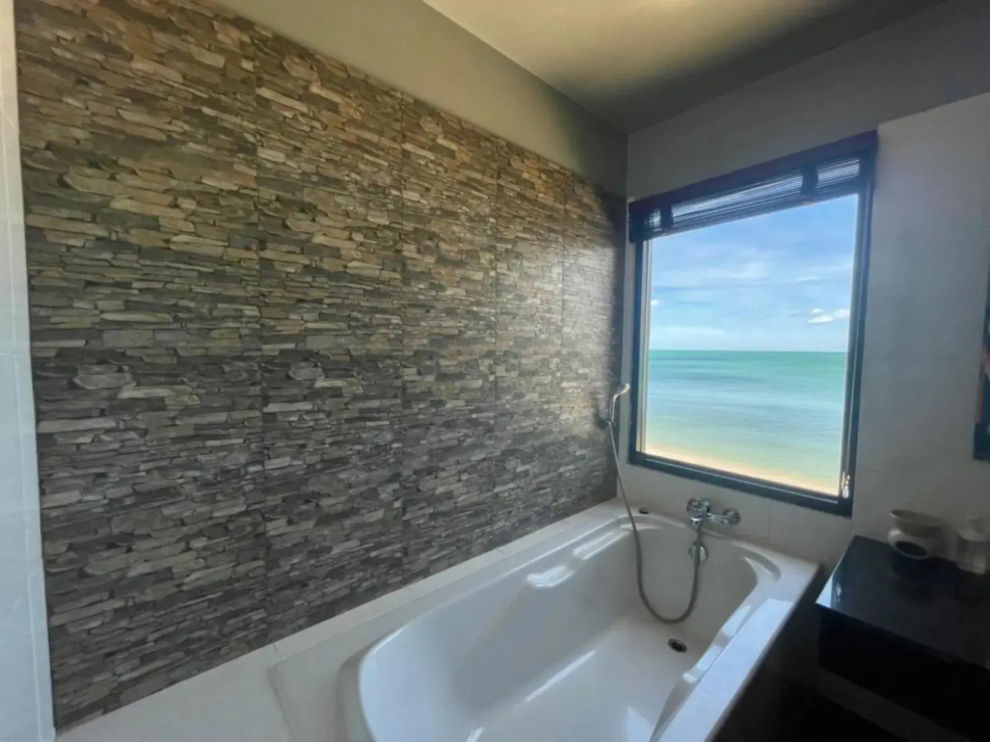 Prasarnsook Villa Beach Resort (SHA Extra Plus)