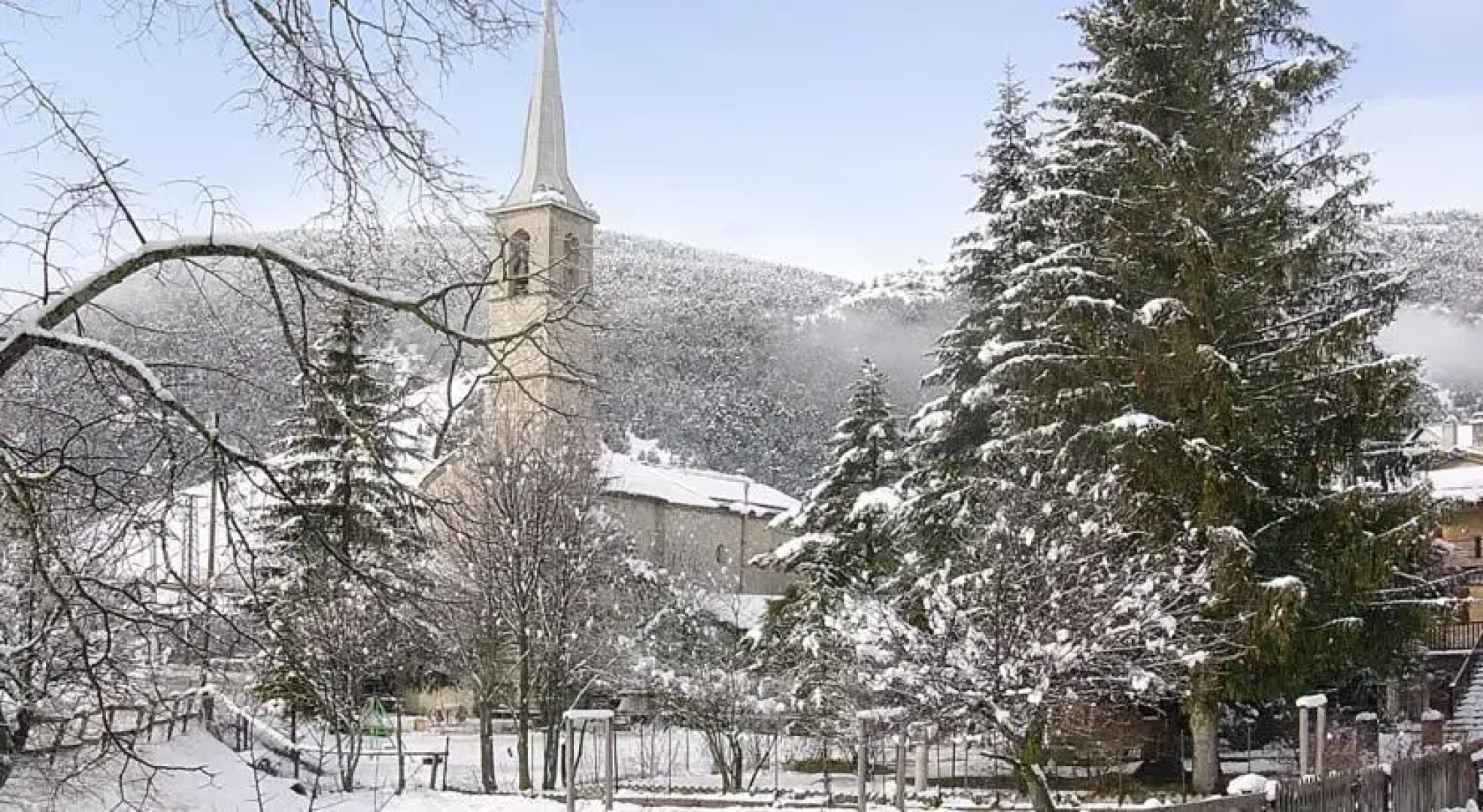 HomeRez - Country House Chateau Garnier