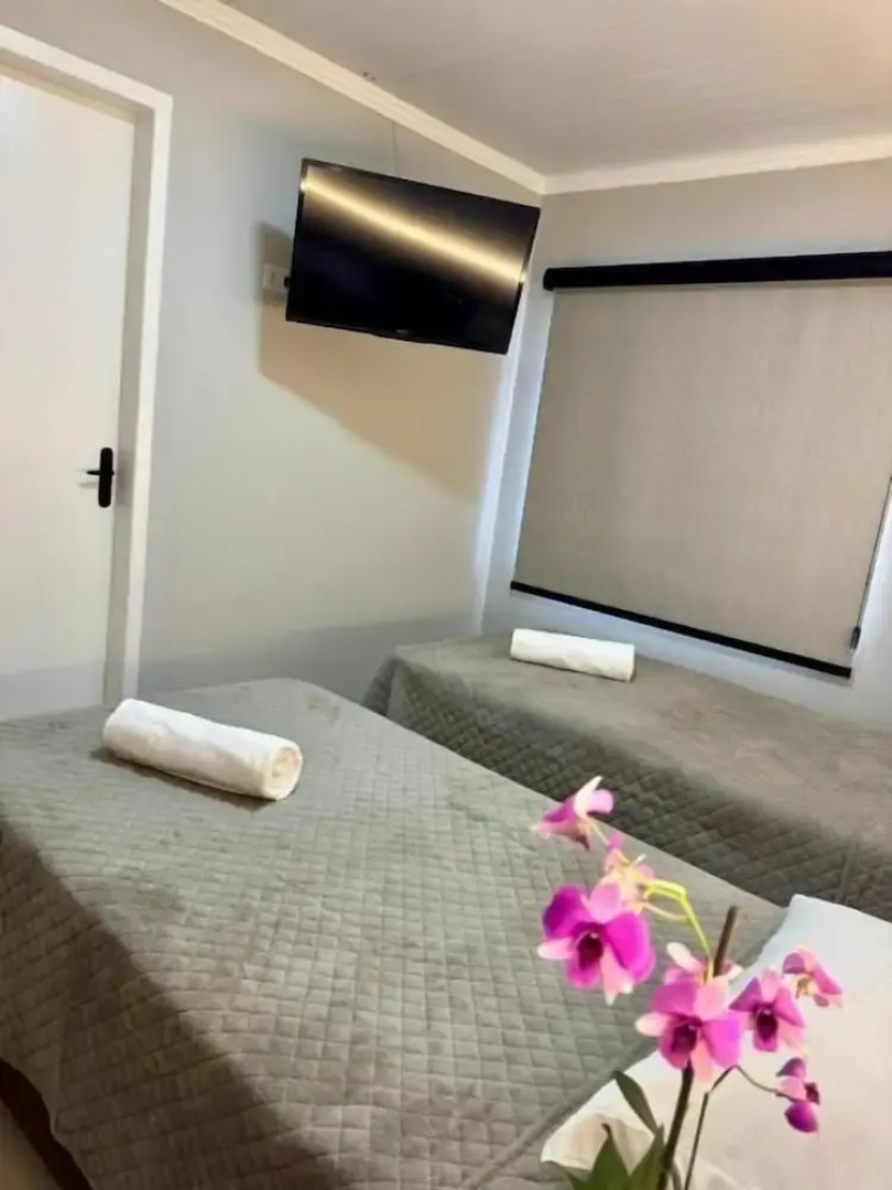 Della Economy Hotel