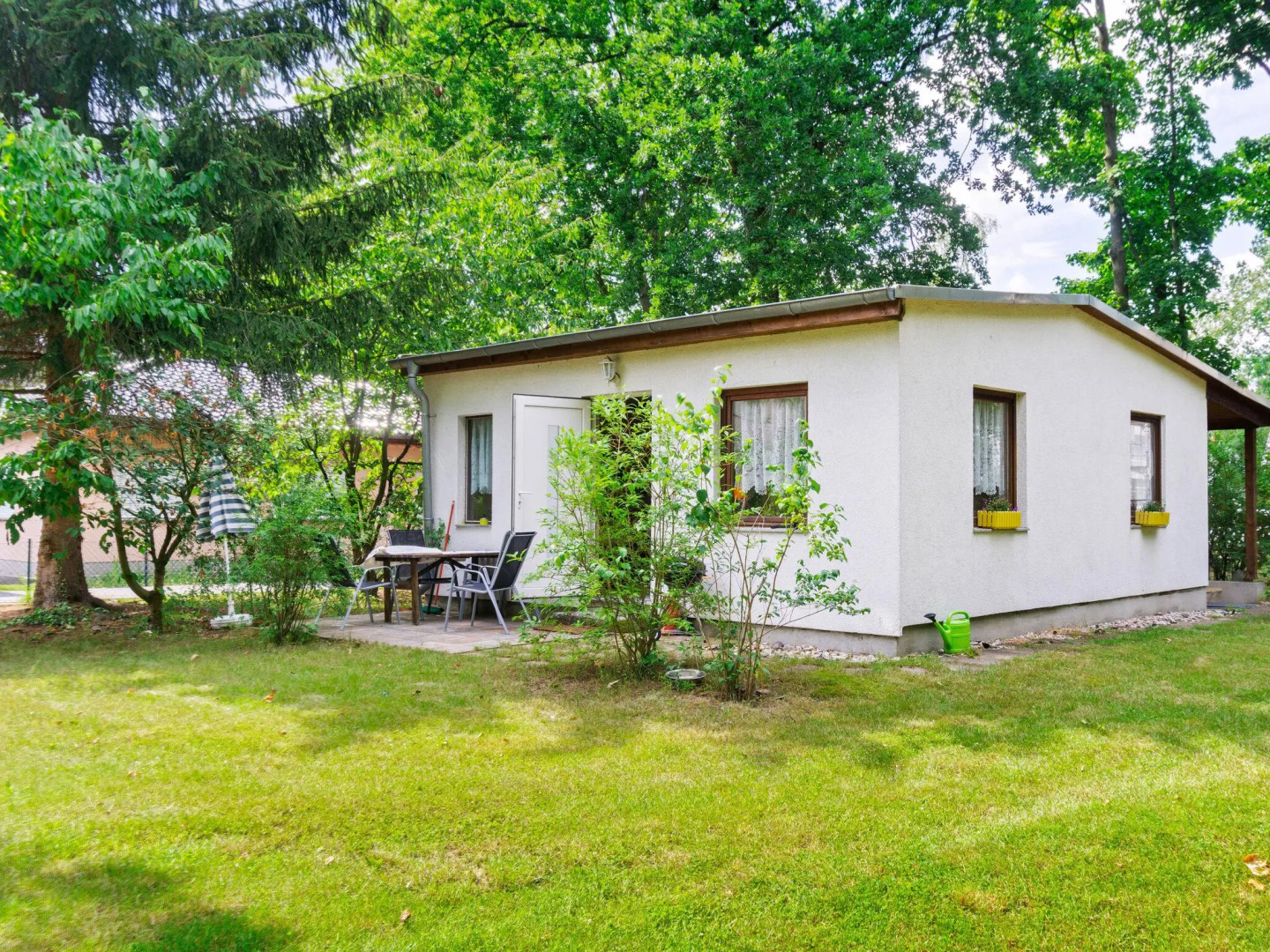 Holiday Home With Garden in Mahlow, Brandenburg