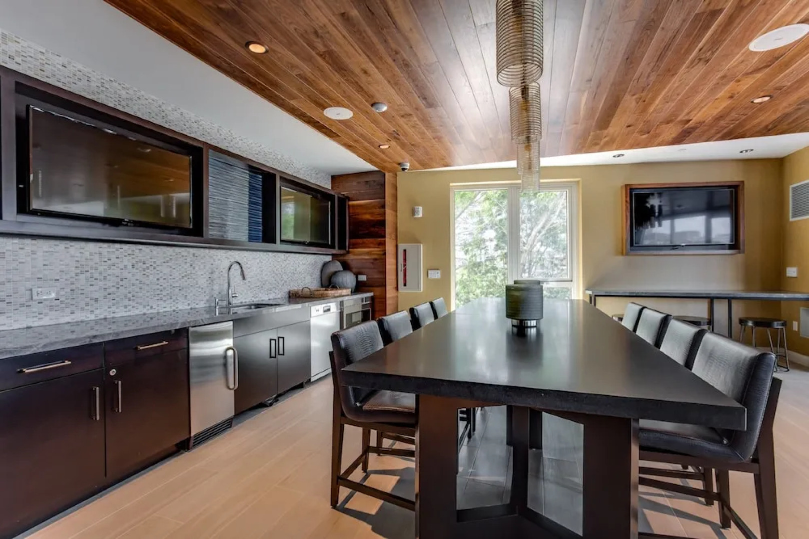 Global Luxury Suites at Longwood Medical Area