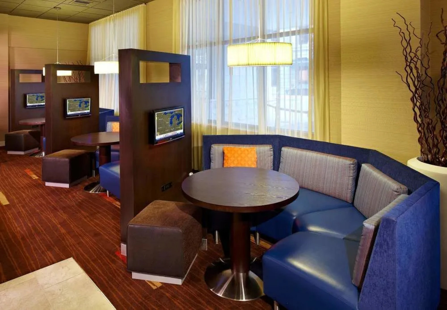 Courtyard Milwaukee Downtown