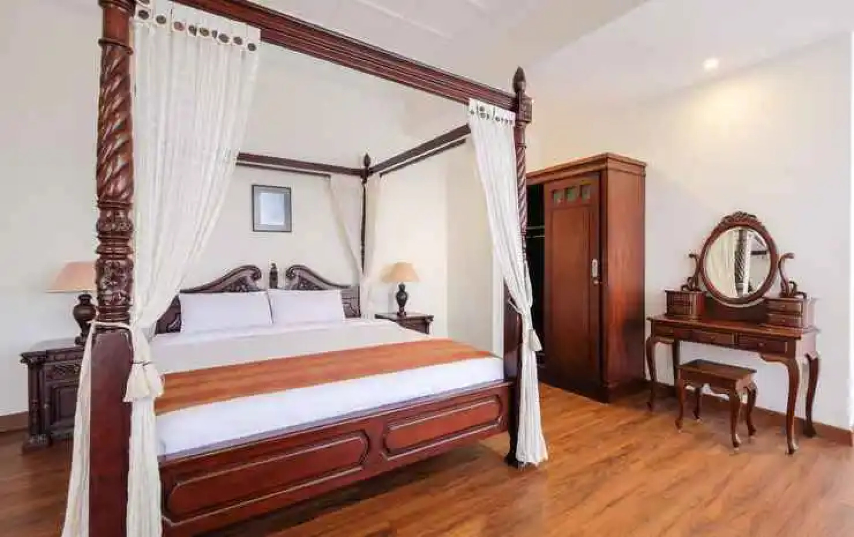 Colonial Hotel Makassar