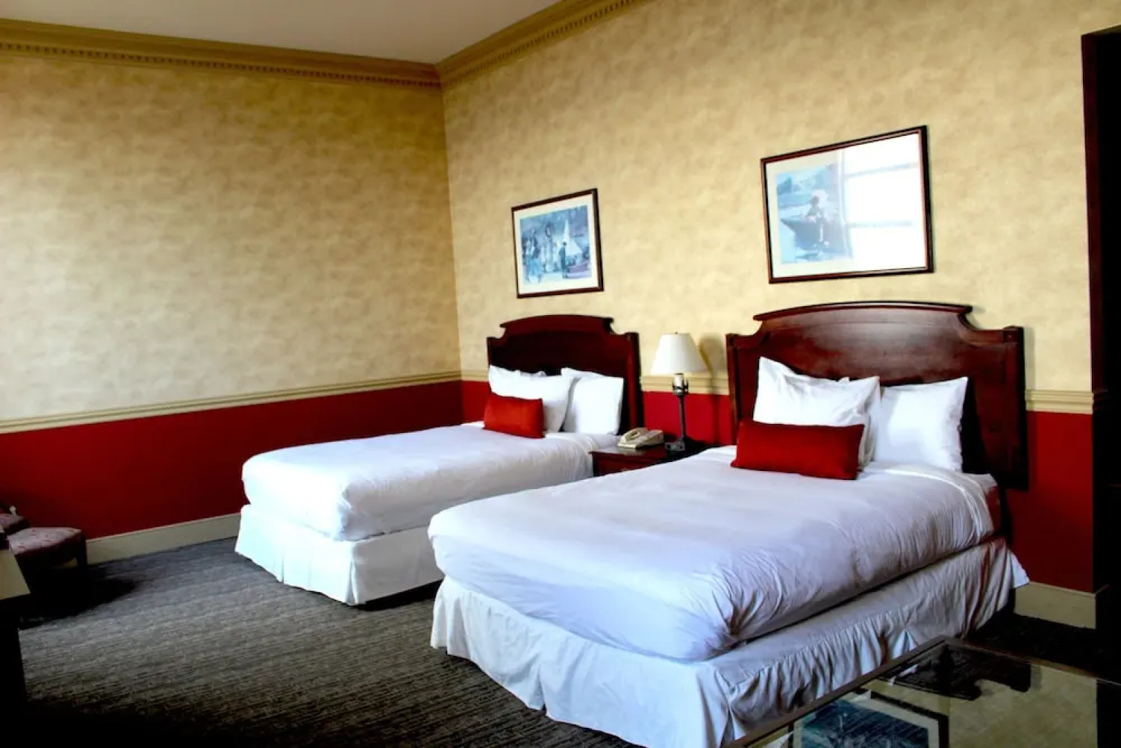 Roberts Riverwalk Hotel Detroit