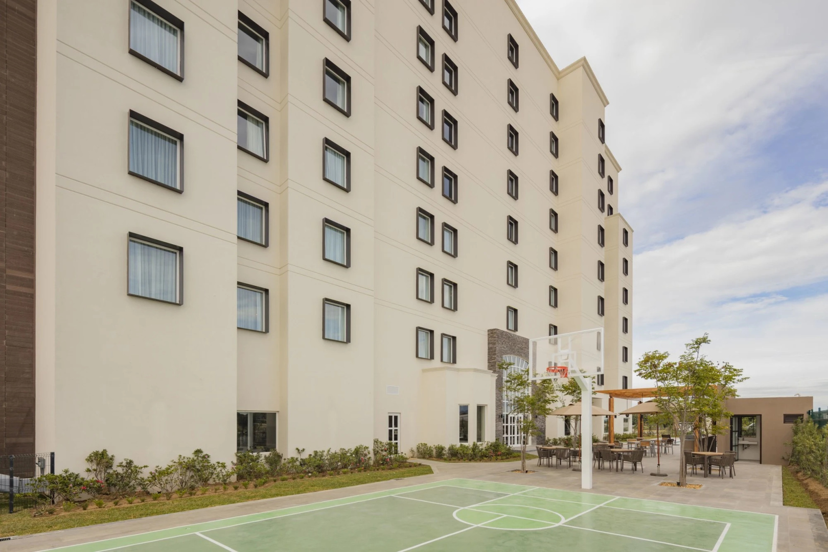 Staybridge Suites Irapuato by IHG