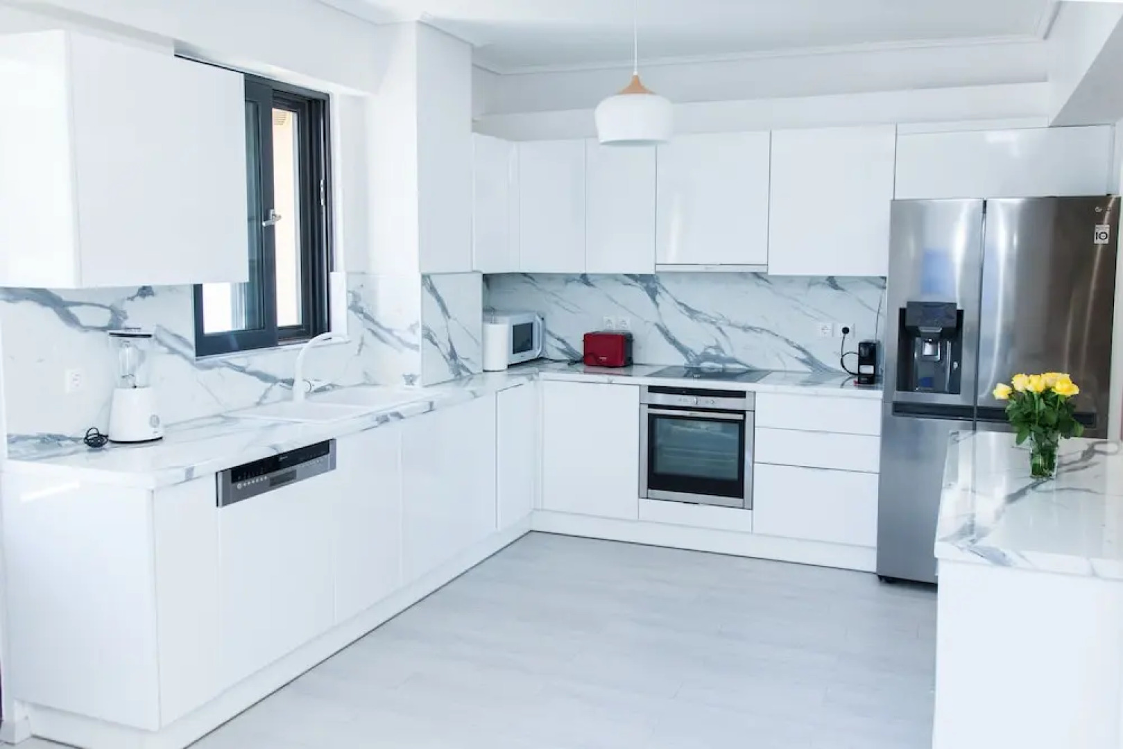 Luxury Apt in the center of Glyfada