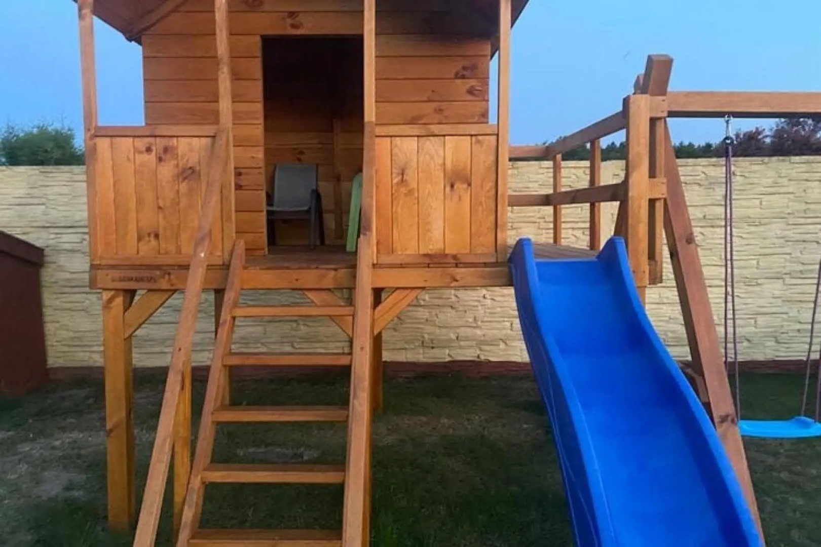 Terraced house with swimming pool and sauna, Sieciemin