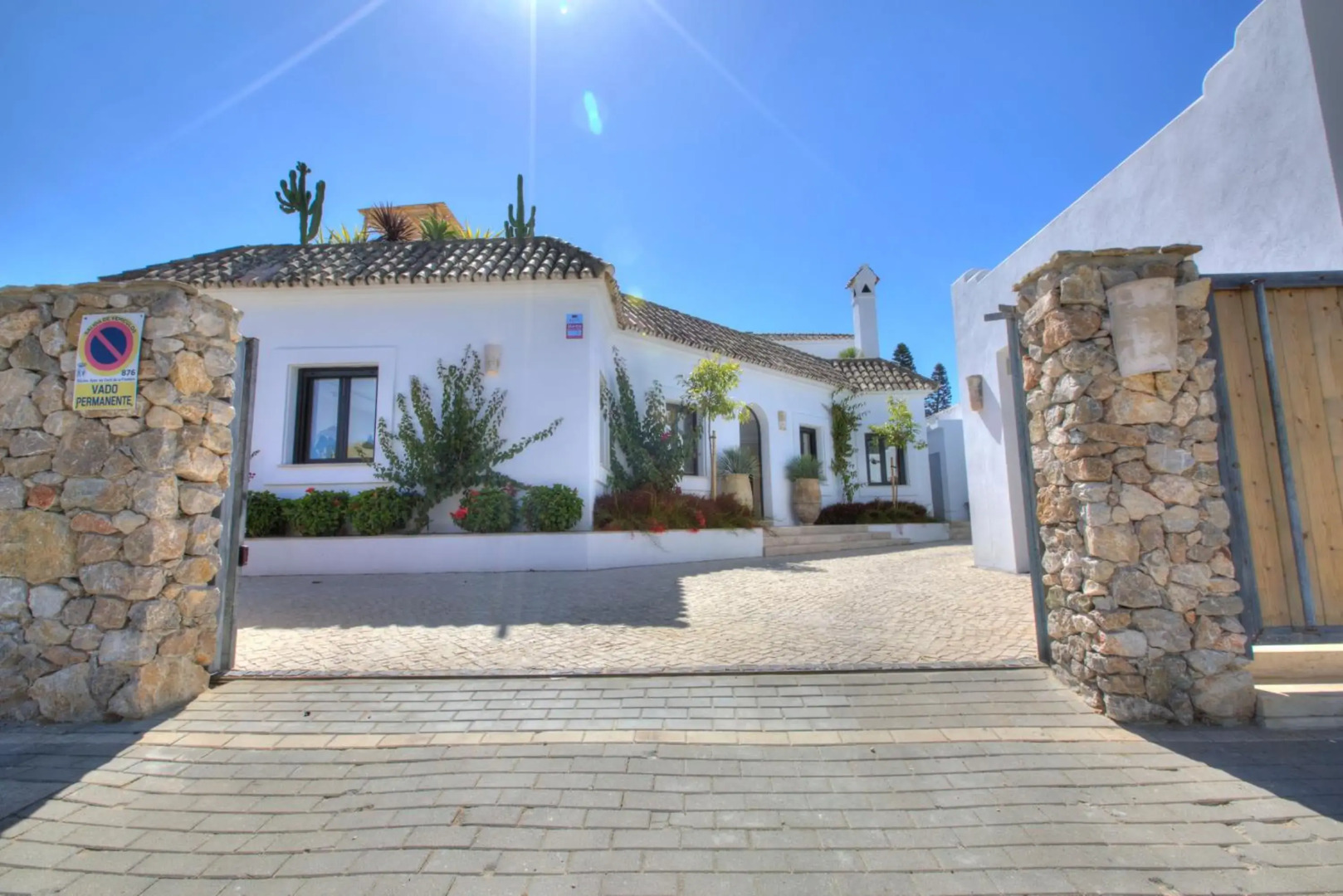 Villa Mas Tranquila - A stylish villa with pool 150 m from the beach