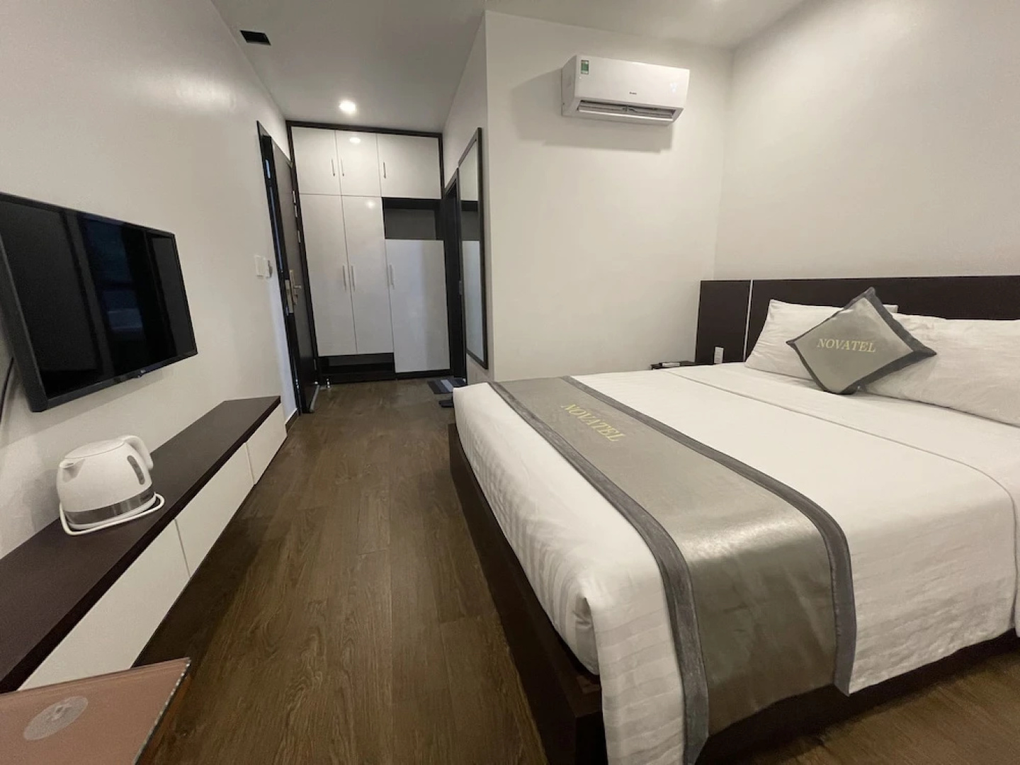 The Nova Hotel & Apartment
