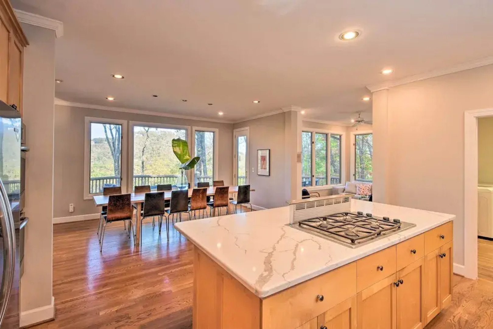 Luxe Big Canoe Resort Home w/ 3 Decks & Mtn Views!