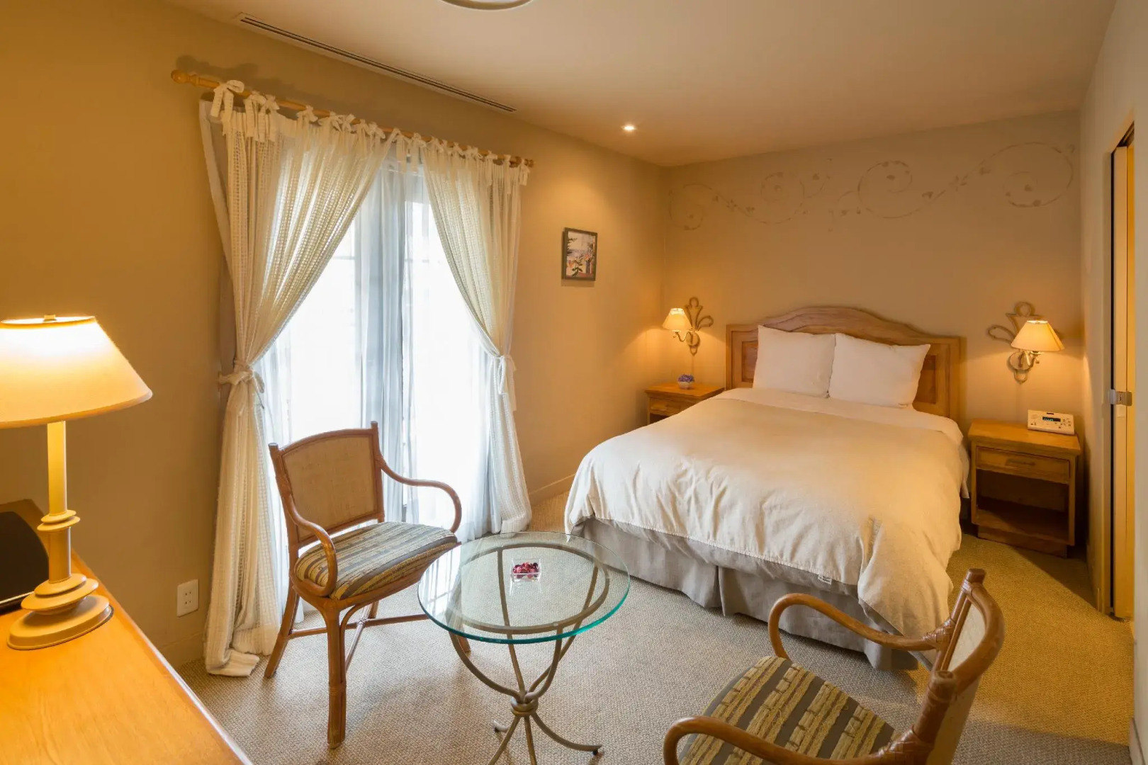 Poppy Springs Resort & Spa