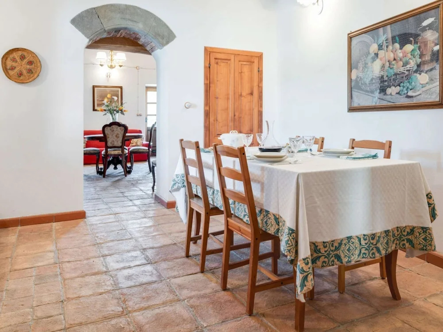 Tuscan Haven- Spacious Home