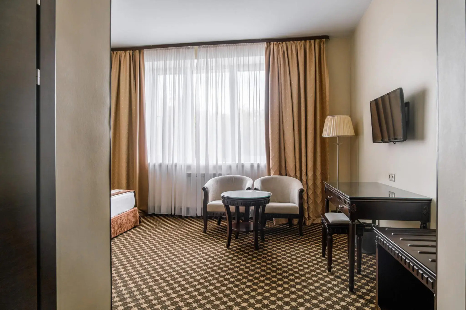 Отель Green Hall