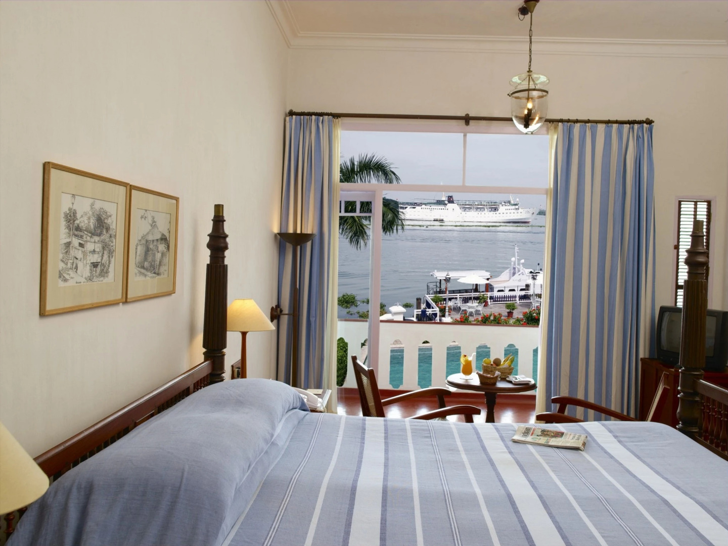 Brunton Boatyard - Cgh Earth