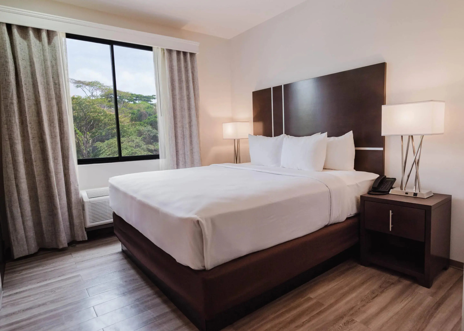 Comfort Inn & Suites Tobago