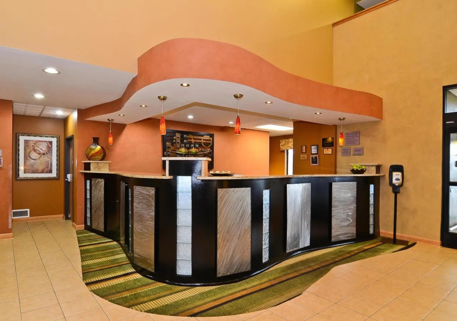 Spark by Hilton Oak Forest