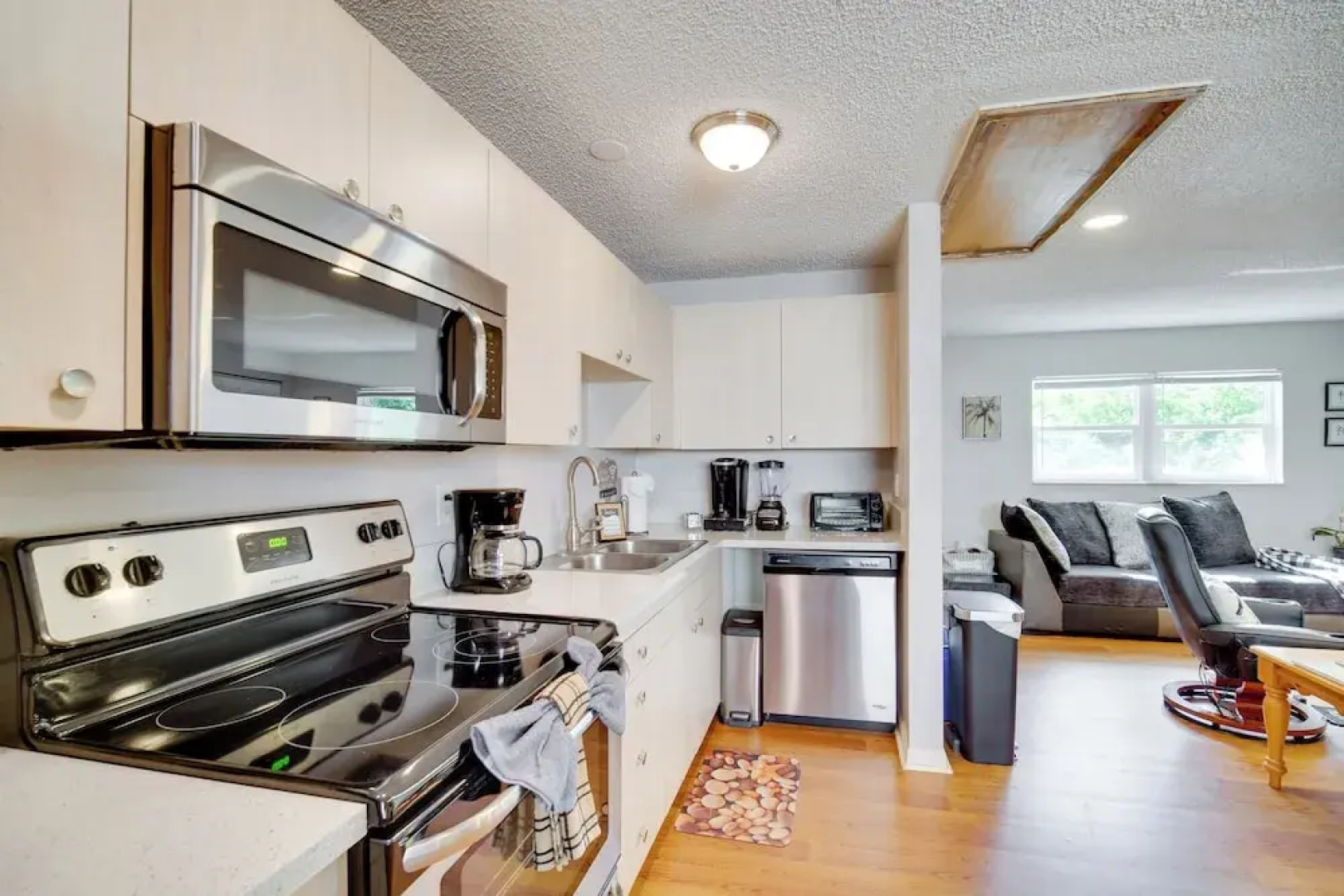 Next to Turtle Preserve: Oceanside Florida Retreat