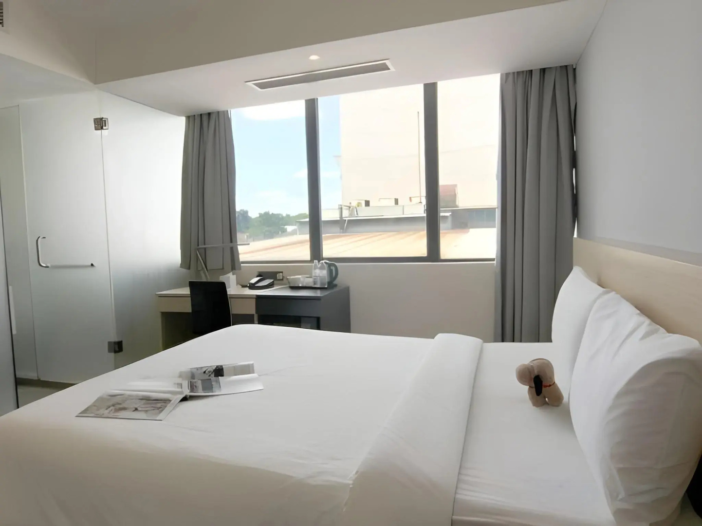 Pacific Express Hotel Central Market
