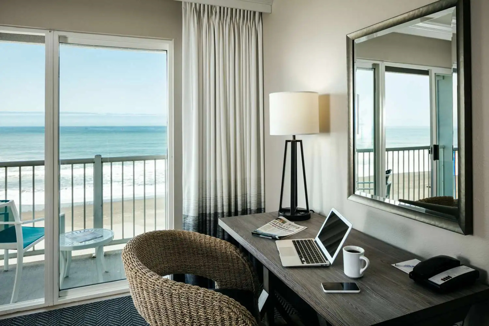 Best Western Plus Beachfrontin