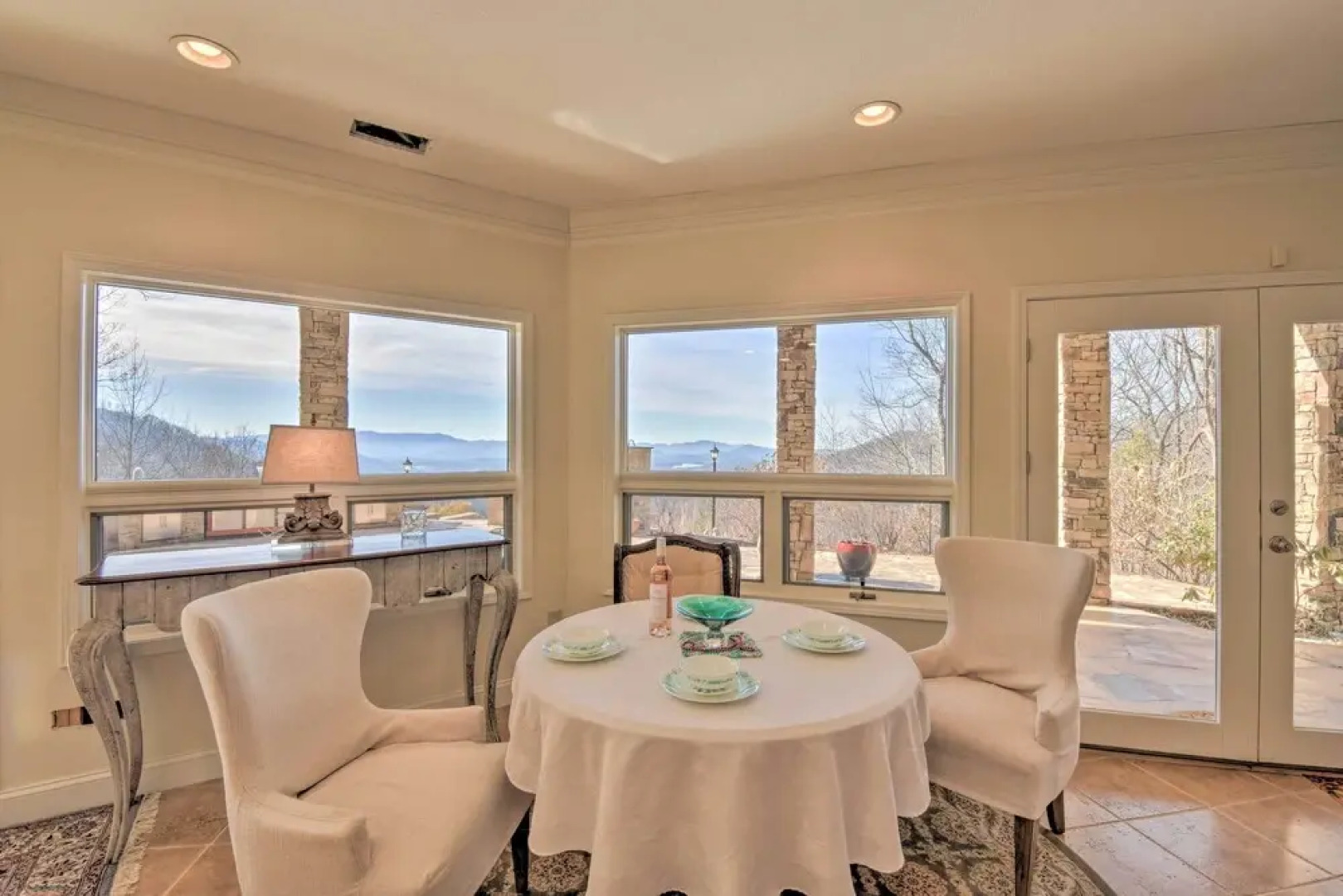 Cozy Vacation Rental Near Lake Chatuge!